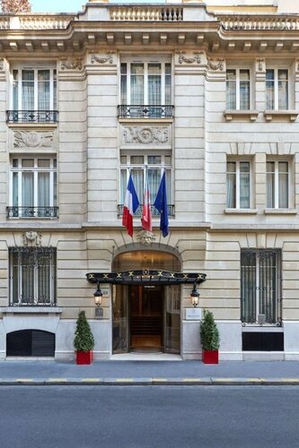 Гостиница Majestic Apartments Champs Elysées в Париже