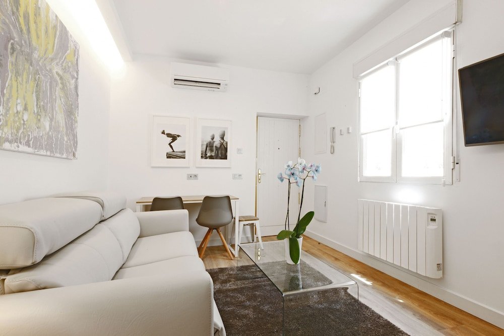 Фото Angel Square by Madflats Collection