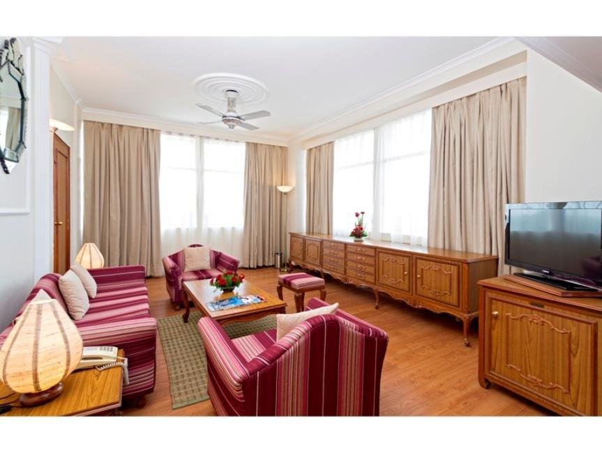 Фото отеля 2