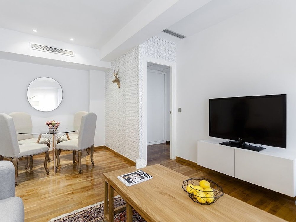 Фото Principe de Vergara Apartment
