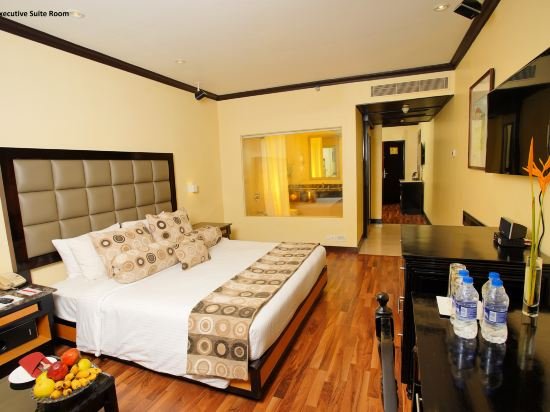 Фото Vivanta Ernakulam, Marine Drive