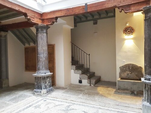 Гостиница Aparatamentos Boutique Granada 3000 в Гранаде