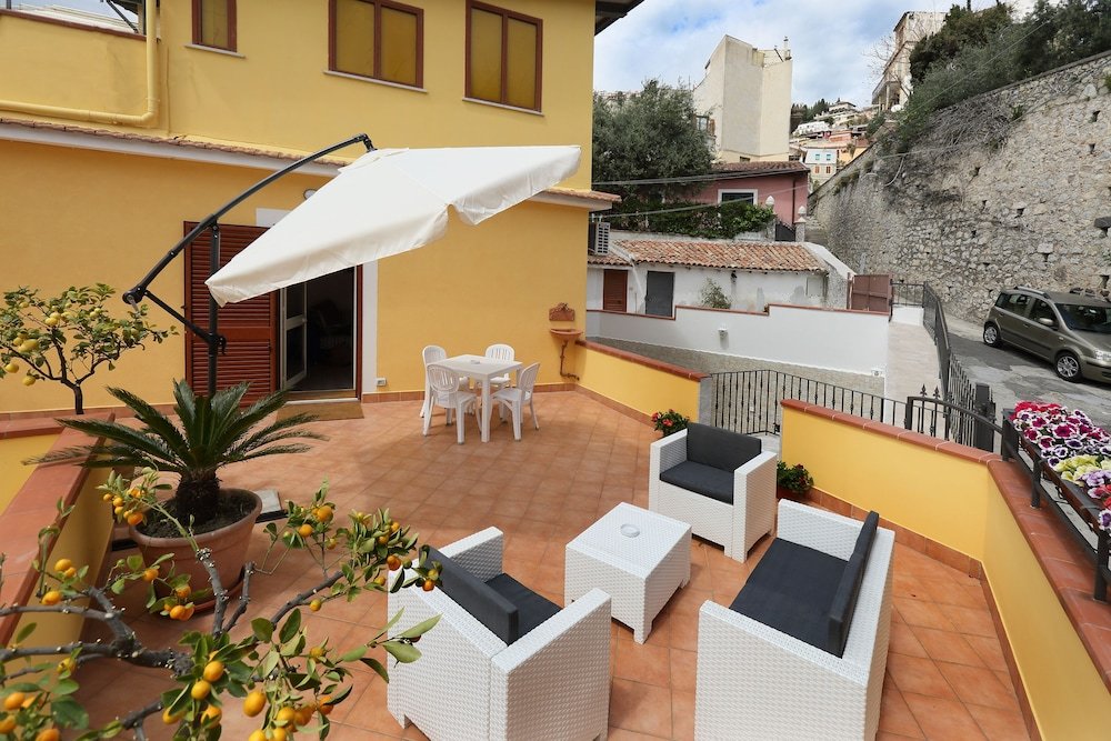 Фото Cartolina Apartment