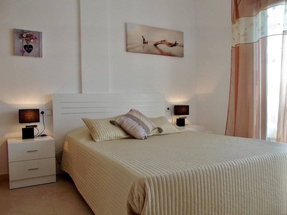 Фото Apartment With 2 Bedrooms in Vinaros, With Wonderful sea View, Pool Ac