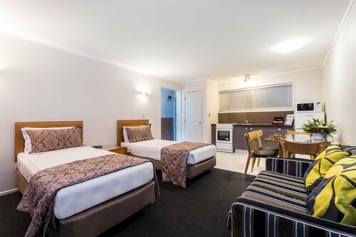 Гостиница Best Western Newmarket Inn & Suites в Окленде