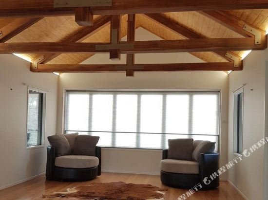 Фото Golf Course Road Chalets