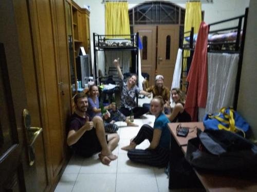 Фото Dazhong Backpackers Hostel