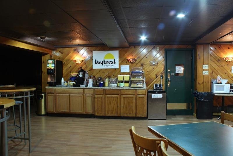 Фото Red Roof Inn Freehold