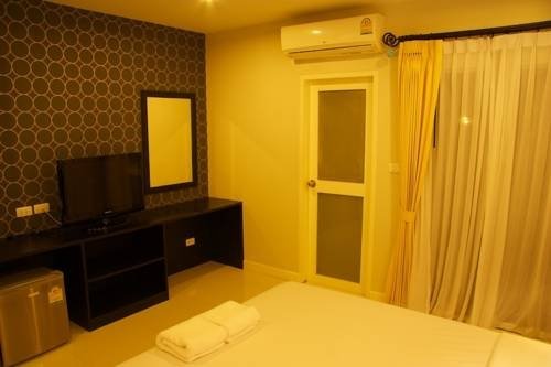 Фото Airport Mansion Phuket