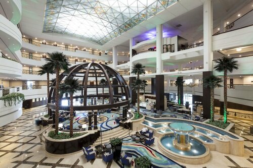 Гостиница Mövenpick Grand Al Bustan Dubai в Дубае