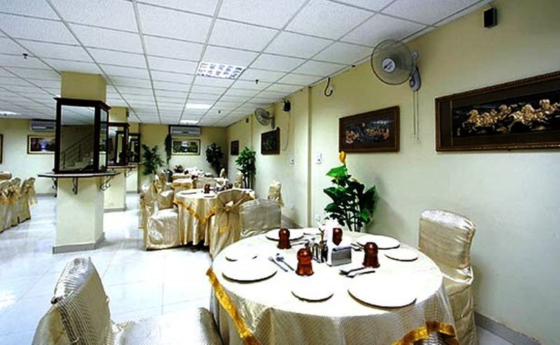 Фото Hotel Tjs Royale