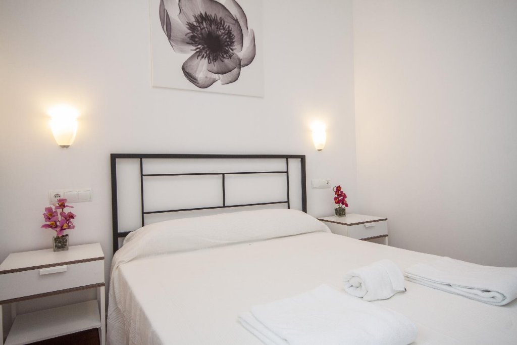 Фото Feelathome Merced Apartments