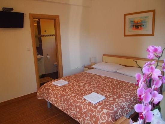 Фото Apartments Villa Rea Orebic