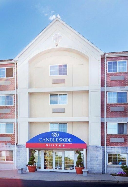Гостиница Sonesta Simply Suites Boston Burlington