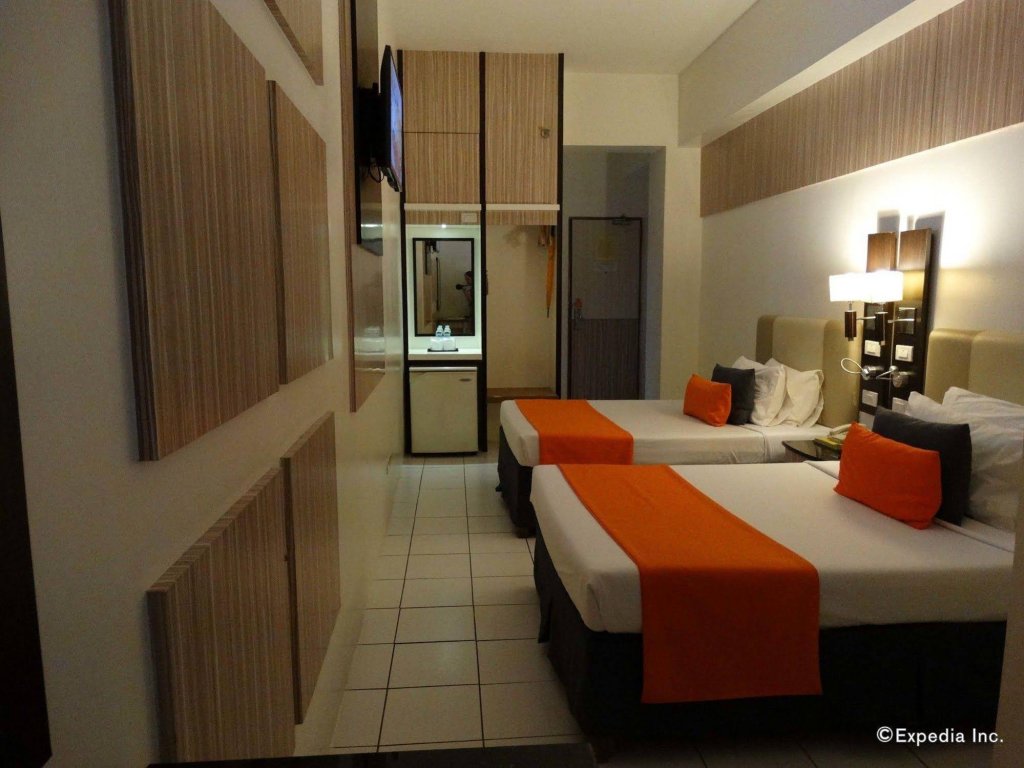 Фото Octagon Mansion Hotel