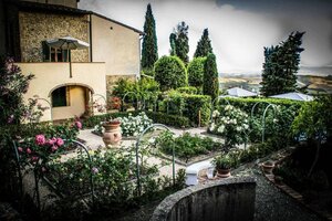 Апартаменты Podere Le Monache