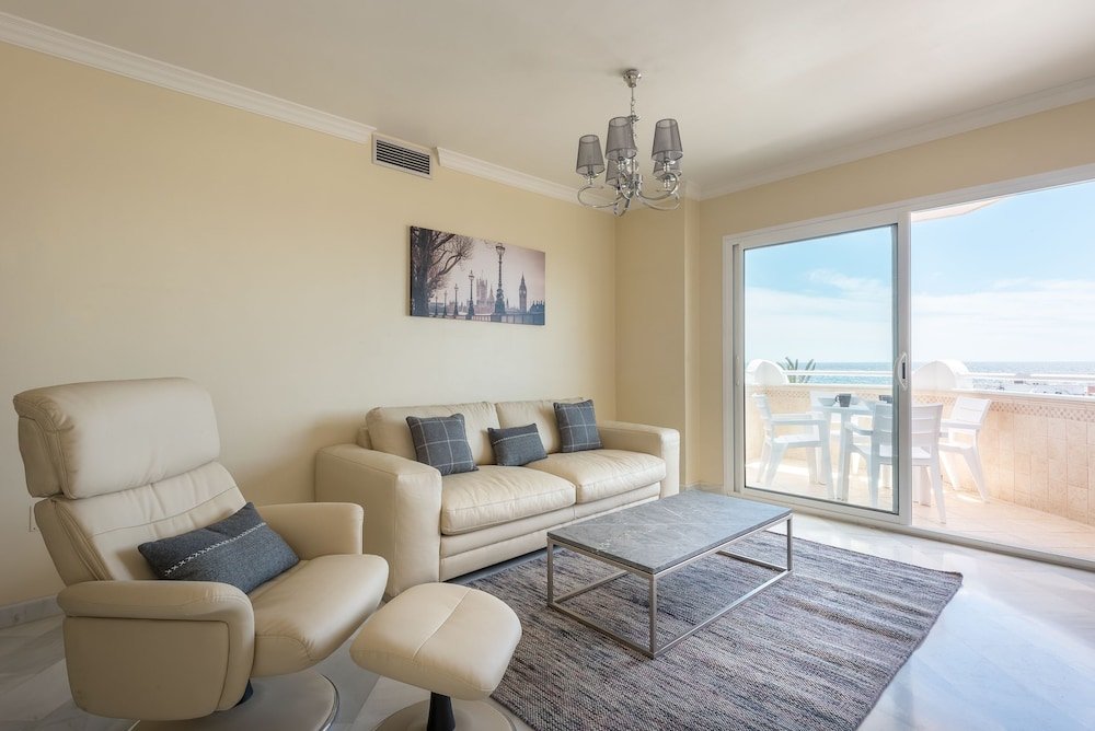 Фото Infocom Apartment Severo Ochoa City Center