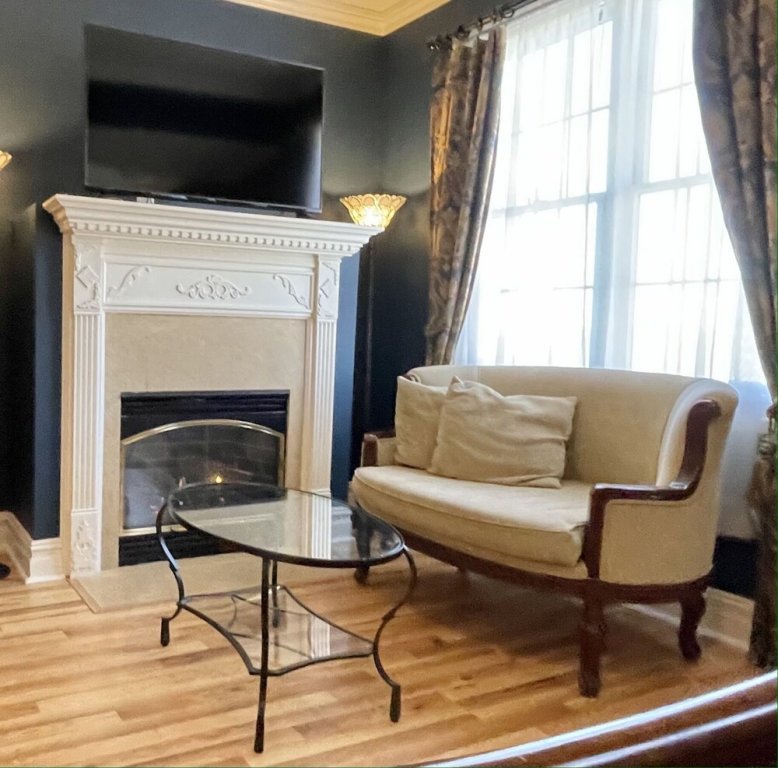 Фото Atlantis Inn Hotel