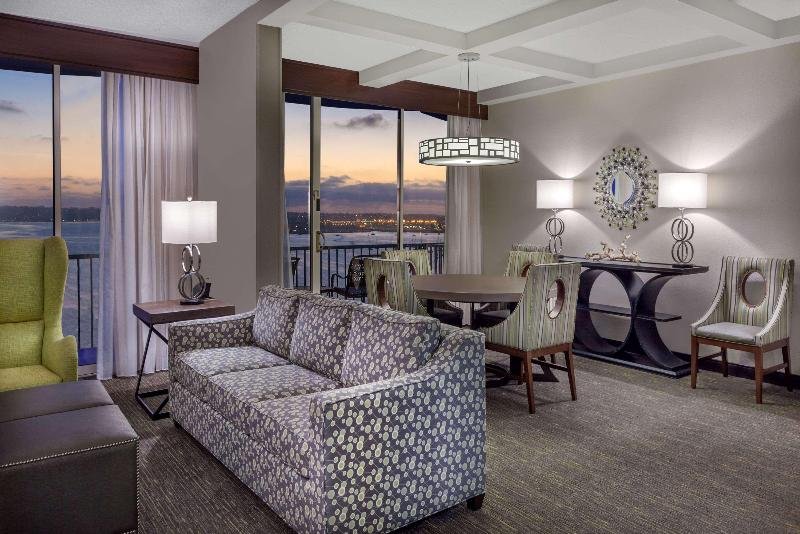 Фото Wyndham San Diego Bayside