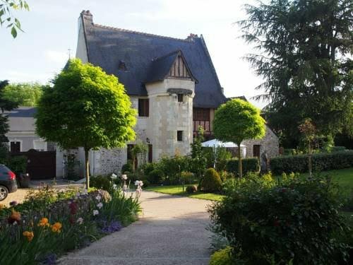 Гостиница Manoir du Rouvre в Шиноне