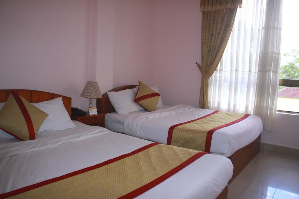 Фото Gold Night Hotel