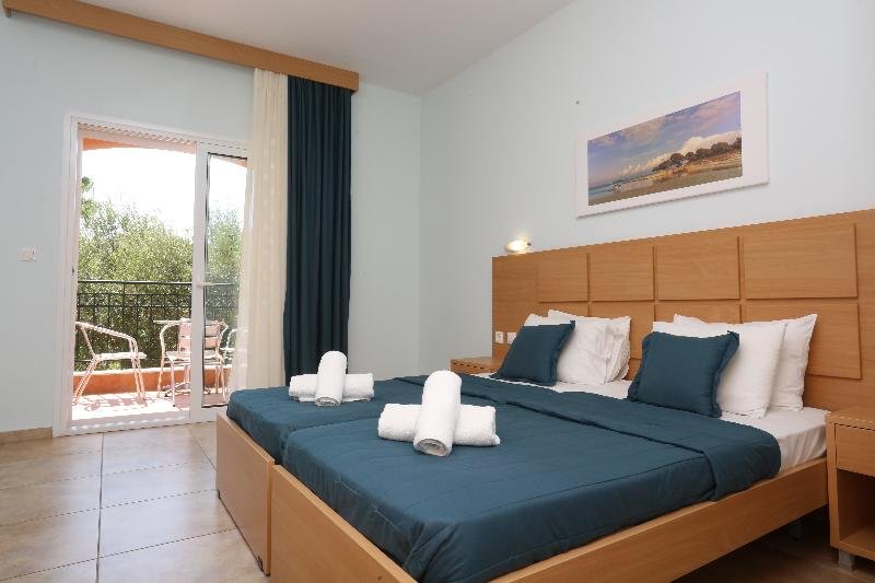 Фото Aloni Hotel