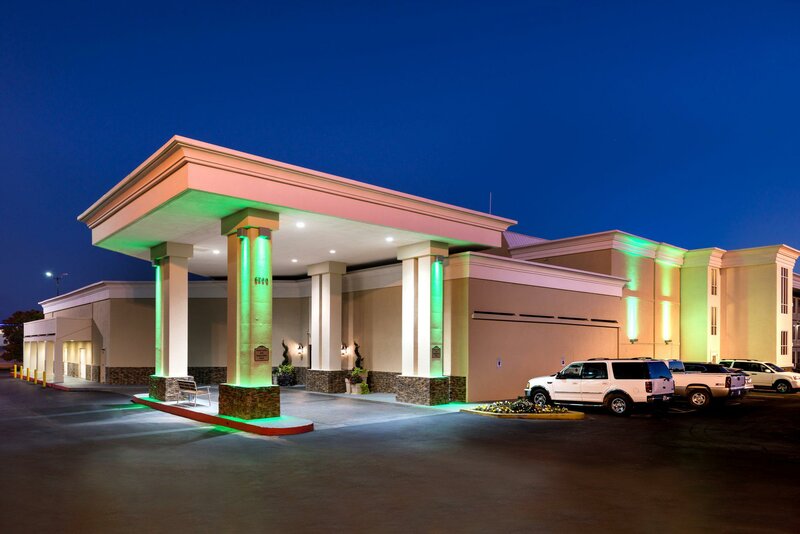 Гостиница Holiday Inn Hotel & Suites Oklahoma City North, an Ihg Hotel в Оклахома-Сити