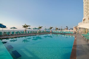 Гостиница Hilton Ocean City Oceanfront Suites