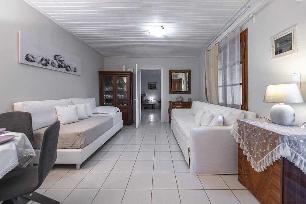 Фото Comfort Stay Airport Studios - Free shuttle from the Athens Airport