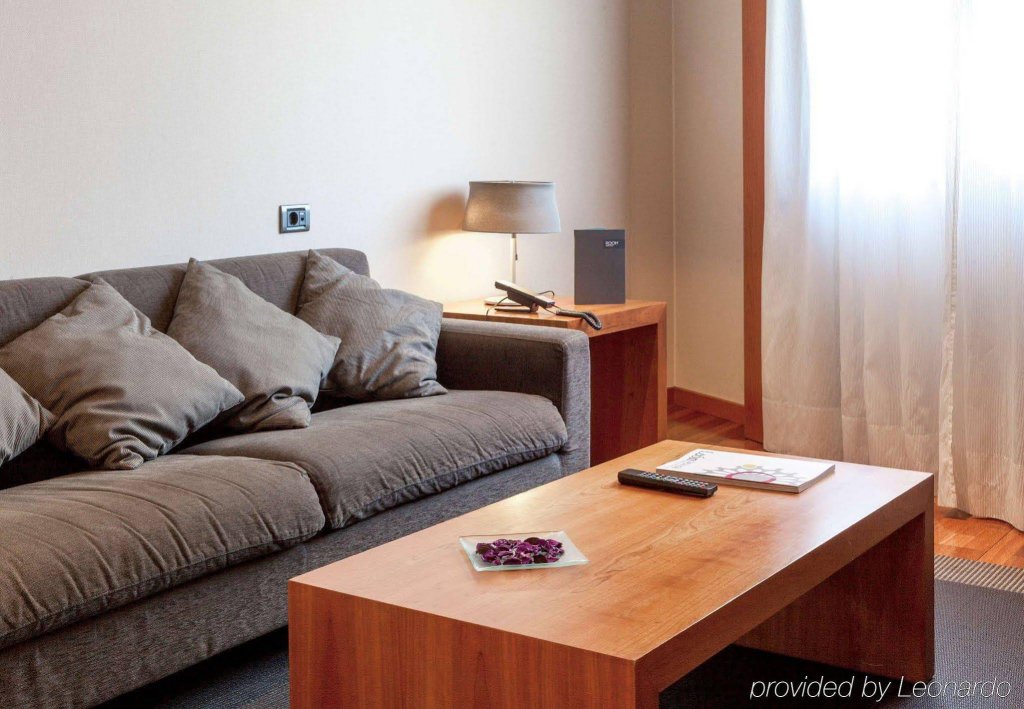 Фото Ac Hotel León San Antonio by Marriott