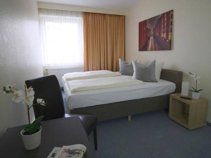 Фото Auto-Parkhotel