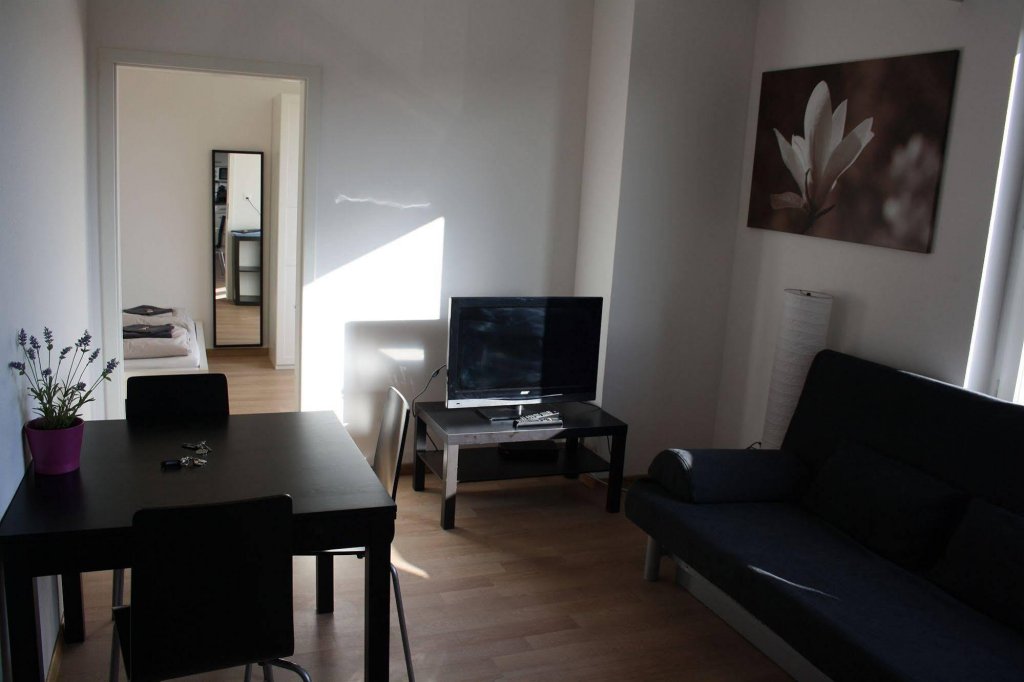 Фото HITrental Letzigrund - Apartment