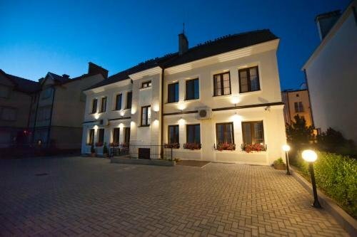 Гостиница Hotel Willa Adriana в Мазовецком воеводстве