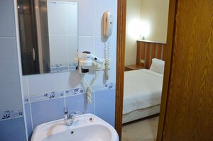 Remay Hotel (Bolu, Bolu Merkez, Bahçelievler Mah., Şemsi Ahmet Paşa Cad., 25), hotel