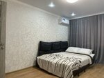 Апартаменты Сутки L&k Пархоменко 133/5 (ulitsa Parkhomenko, 133/5), hotel