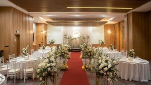 Гостиница Holiday Inn & Suites Saigon Airport, an Ihg Hotel