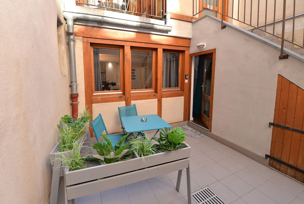 Фото La Terrasse sur Cour