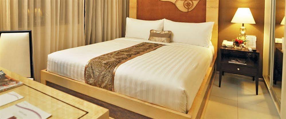 Фото Quest Hotel & Conference Center