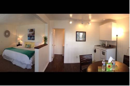 Фото Patriots Boutique Motel