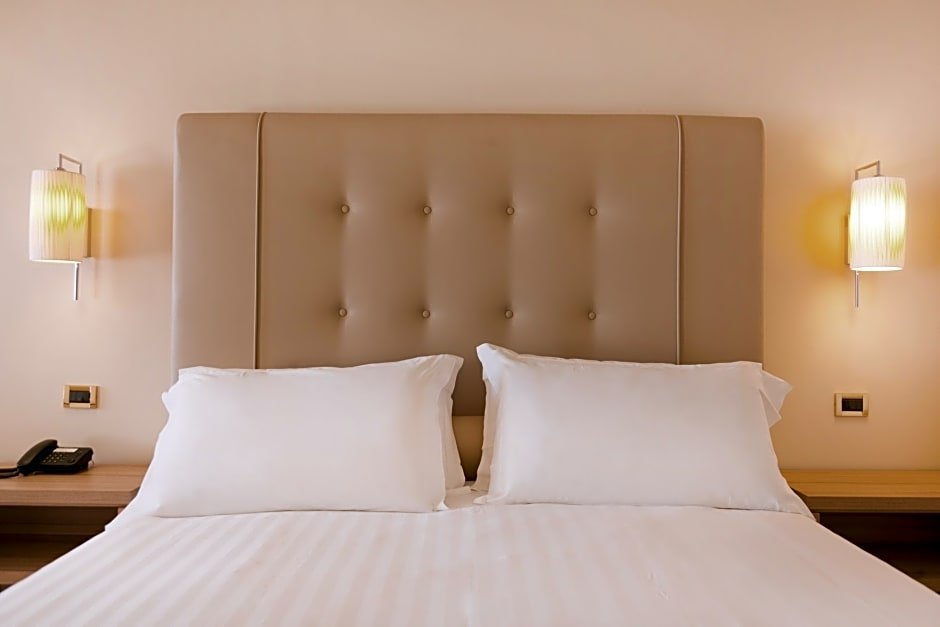 Фото Nyala Suite Hotel