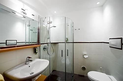 Фото Hotel Paradies