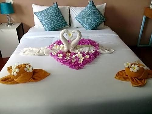 Фото Uphill Cottage