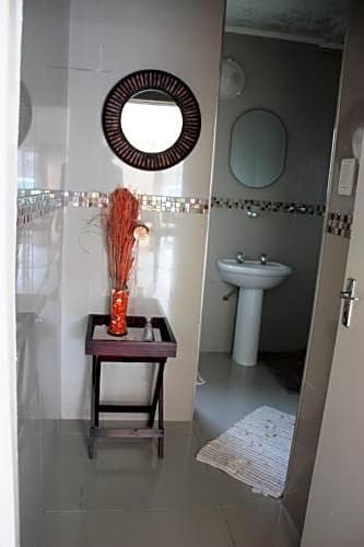 Фото Sunnyridge Lodge