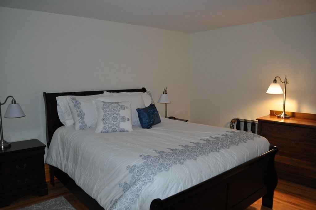 Фото Holman's Heritage Suites