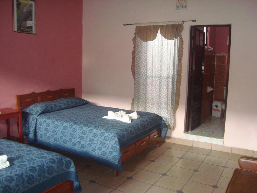 Фото Hotel Lirice Colonial