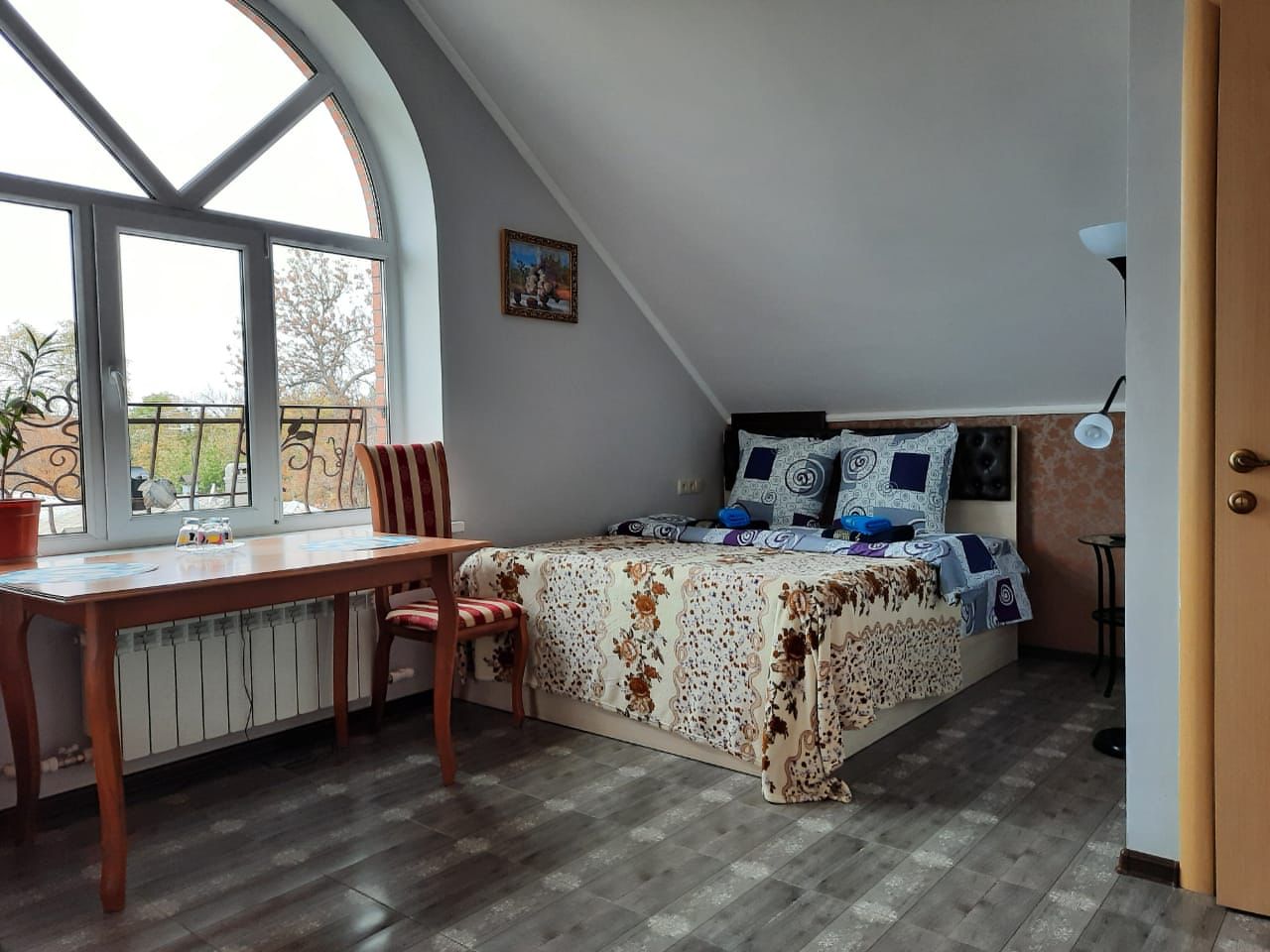 Фото отеля 1