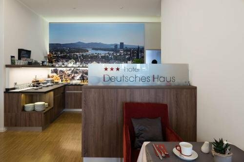 Гостиница Hotel Deutsches Haus в Бонне