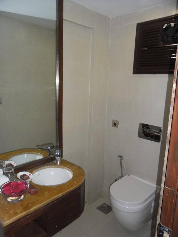 Фото Abigail Goradia's Shirdi