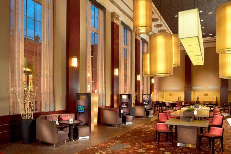 Фото Courtyard by Marriott Nashville Downtown