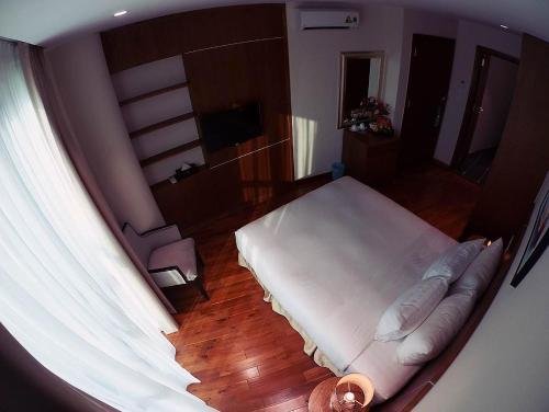 Фото My Hotel Universal Hanoi